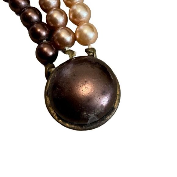 Vintage 3 Strand Faux Pearl Necklace - Picture 5 of 6